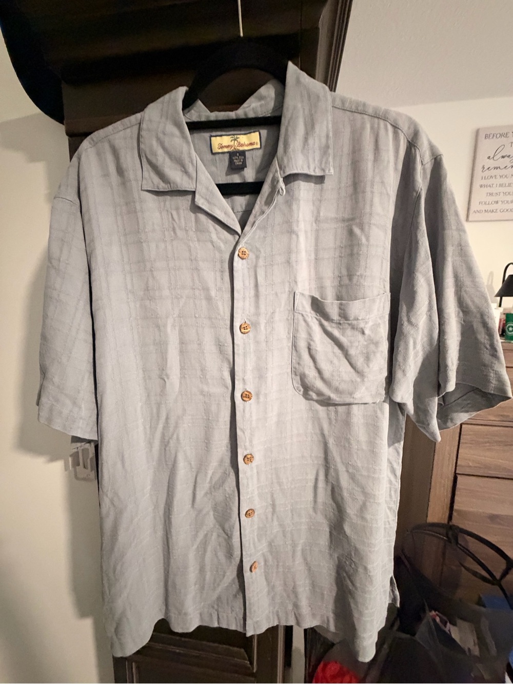 Tommy Bahama 100% silk